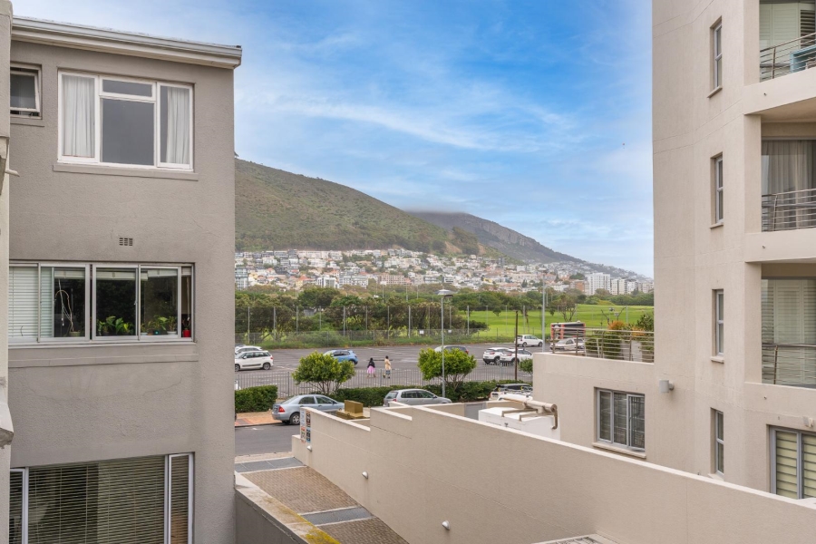1 Bedroom Property for Sale in Mouille Point Western Cape